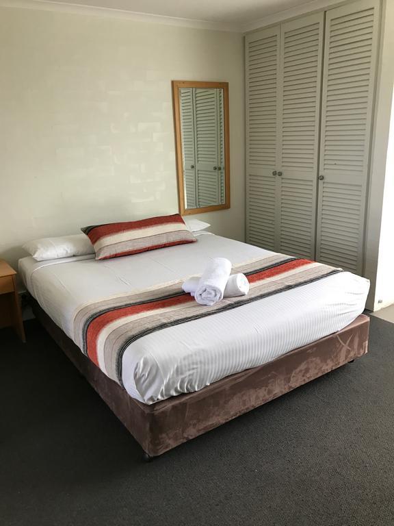 Bathurst Studio Apartments Екстериор снимка