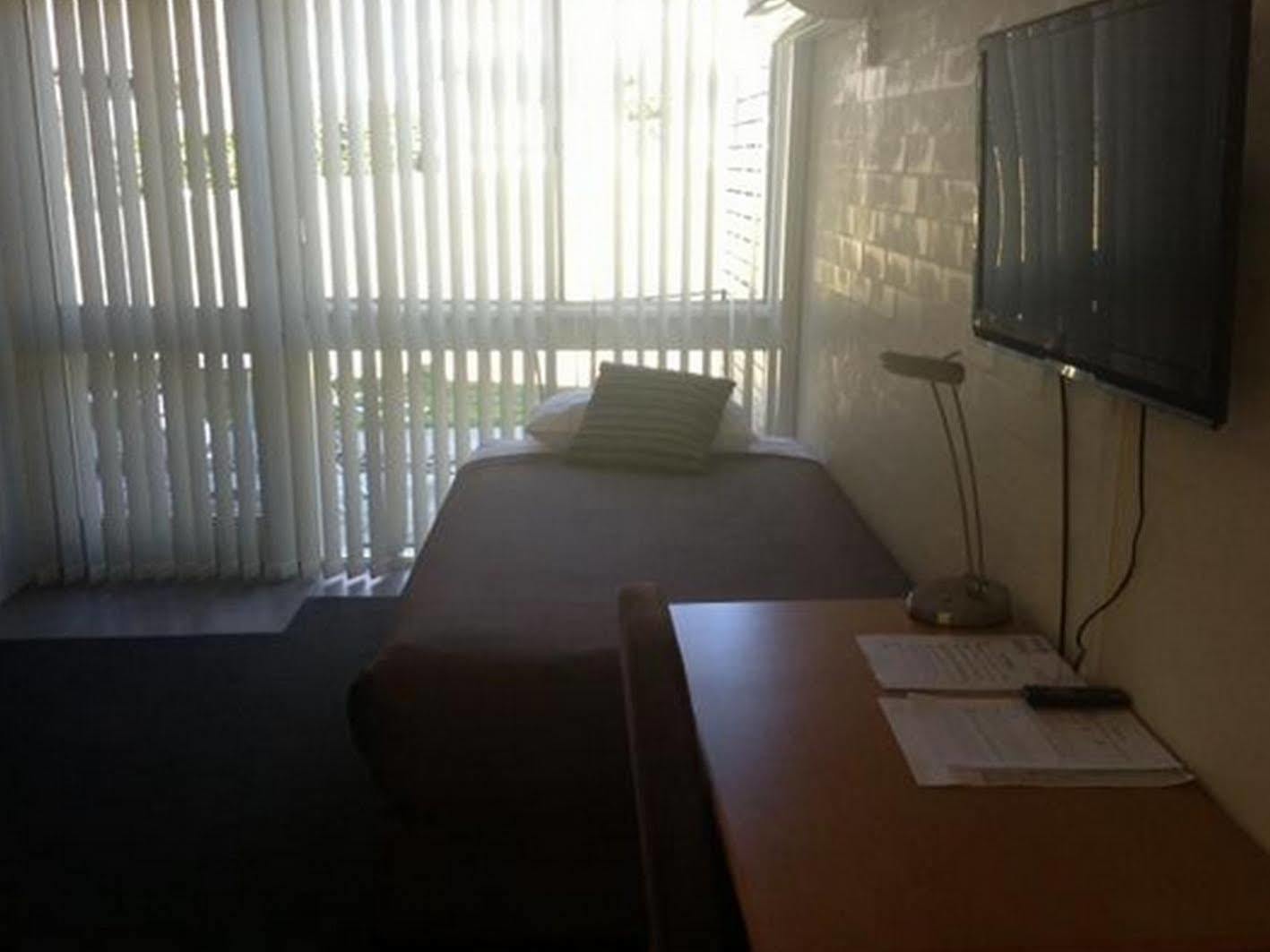 Bathurst Studio Apartments Екстериор снимка