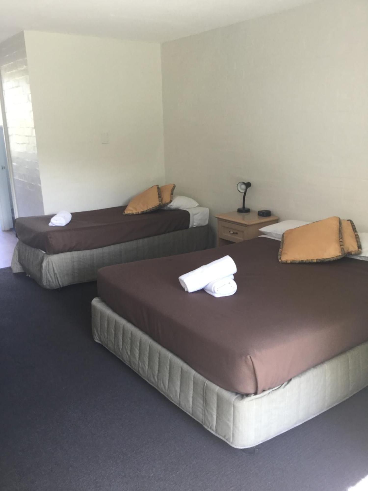Bathurst Studio Apartments Екстериор снимка