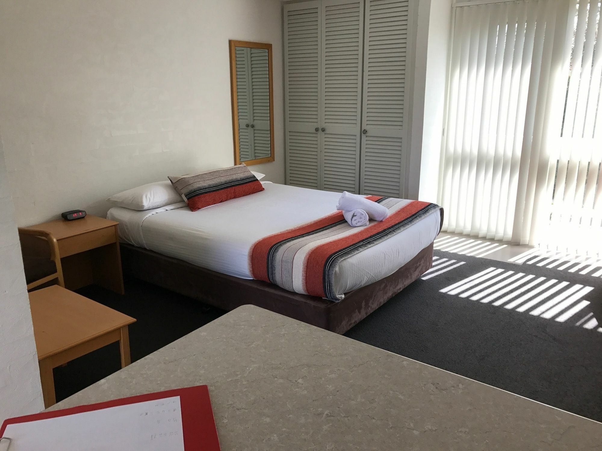Bathurst Studio Apartments Екстериор снимка